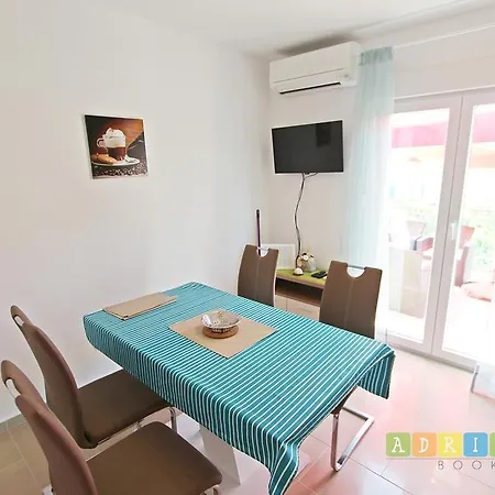 Superba Apartment Murter